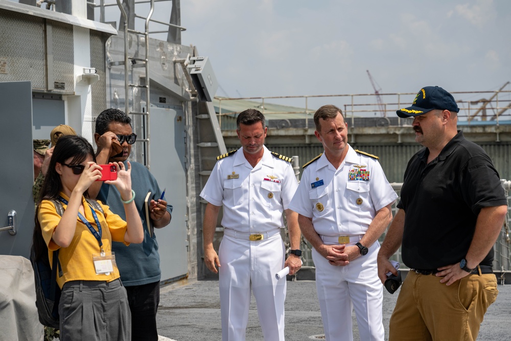 COMLOG WESTPAC Visits USNS City of Bismarck