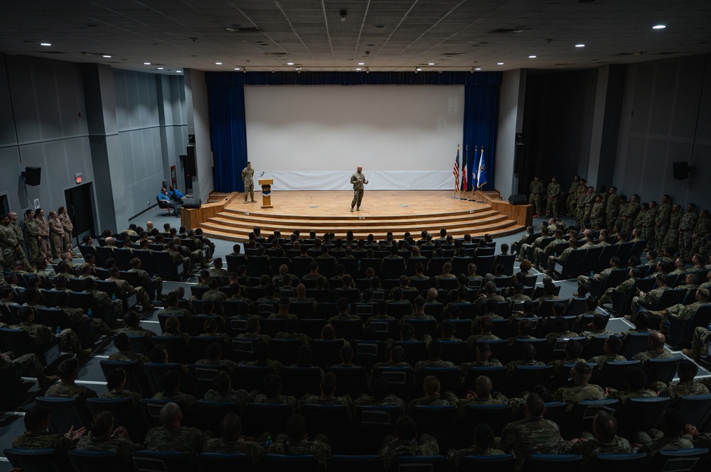 CMSAF visits deployed Airmen at the 386th Air Expeditionary Wing