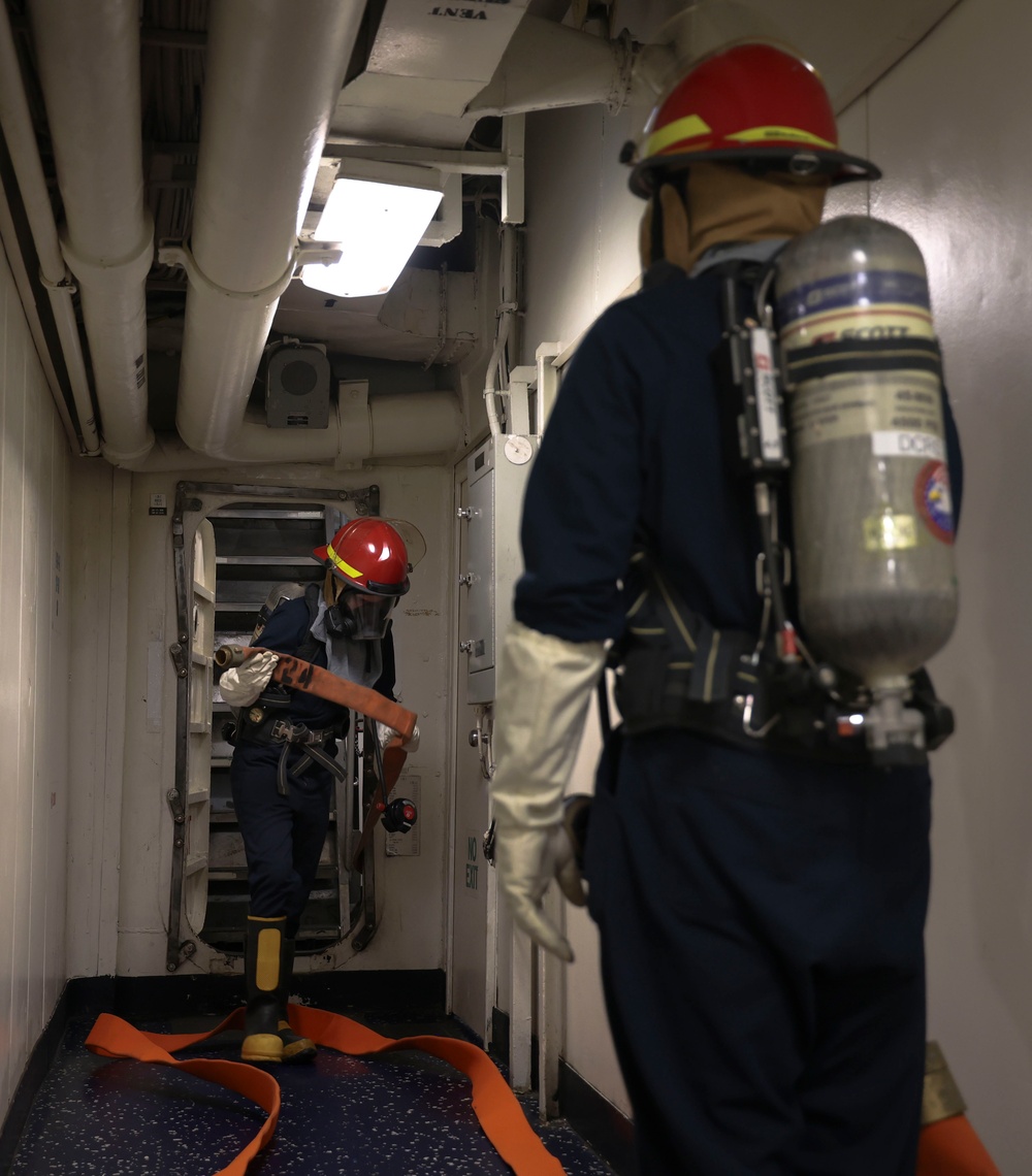 Wasp Sailors Train in Dewatering