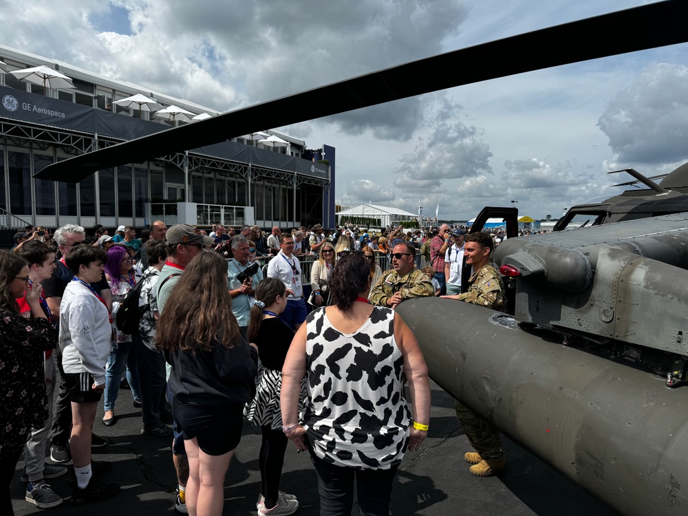 Soldiers of the 12th CAB Finish Support for the Farnborough International Airshow