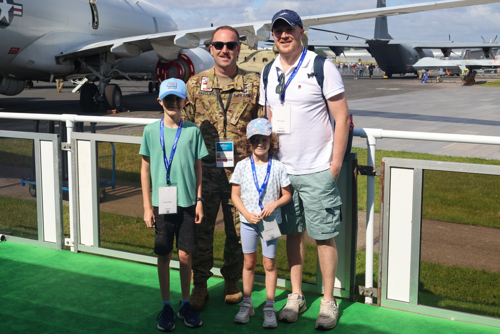 Soldiers of the 12th CAB Finish Support for the Farnborough International Airshow