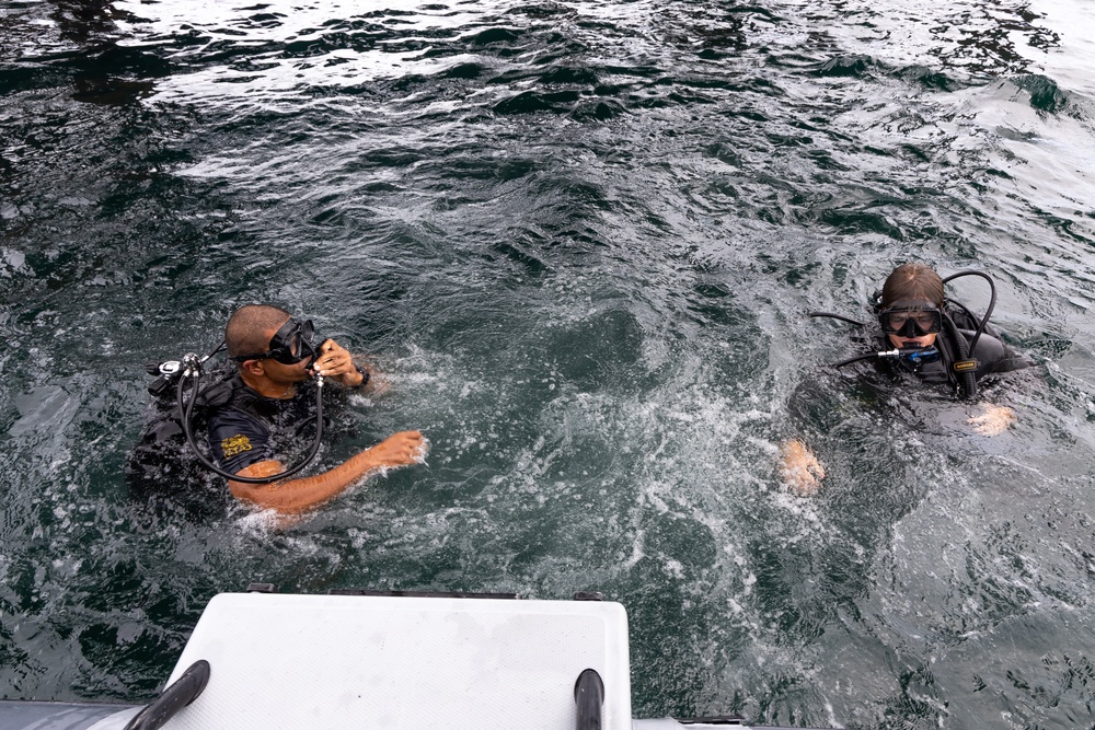 Explosive Ordnance Disposal Group 2 Dive Day