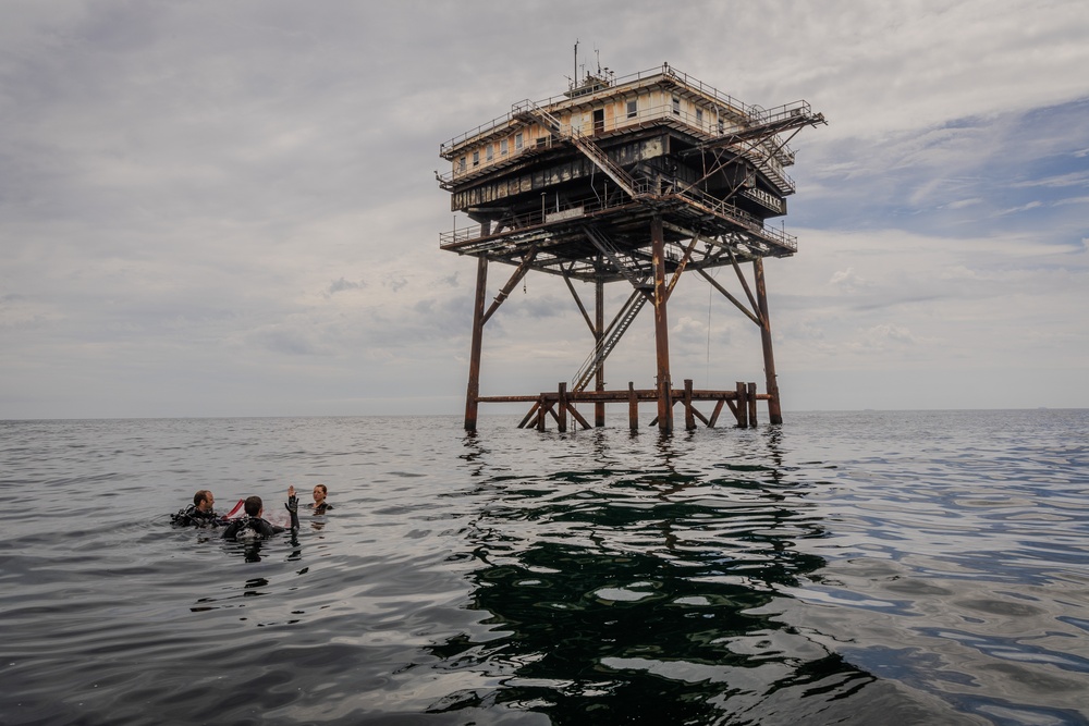 Explosive Ordnance Disposal Group 2 Dive Day