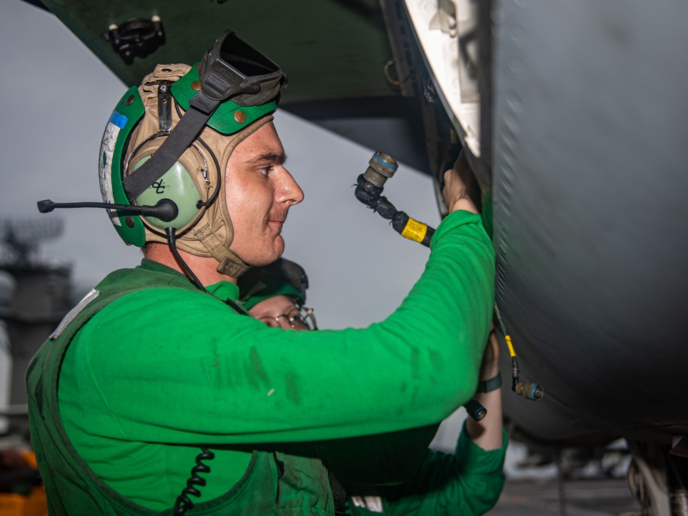 VFA-211 Conducts Routine Maintenance on F/A-18E Super Hornets Aboard USS Theodore Roosevelt