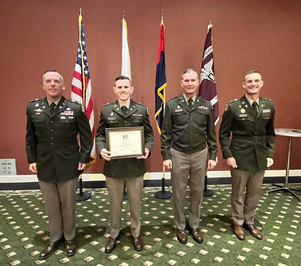 Fort Campbell DENTAC Holds Dental Residency Graduation