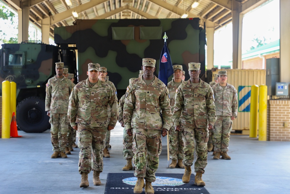 Sustainment Soldiers Host Change of Command