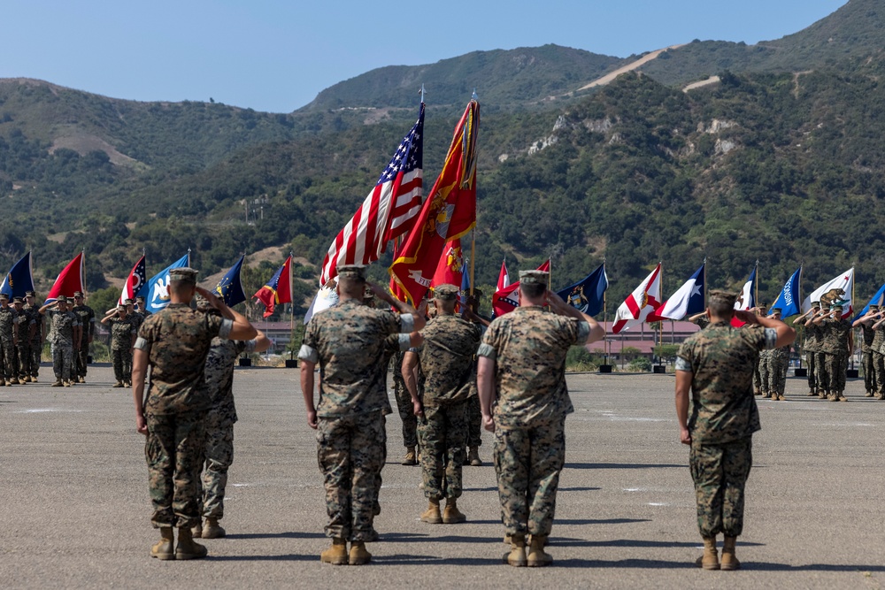 1st Marine Regiment holds change of command ceremony