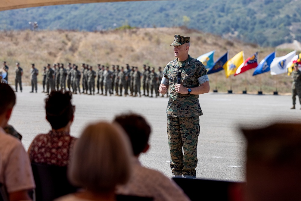 1st Marine Regiment holds change of command ceremony