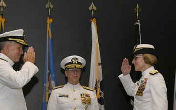 NAVIFOR Holds Change of Command