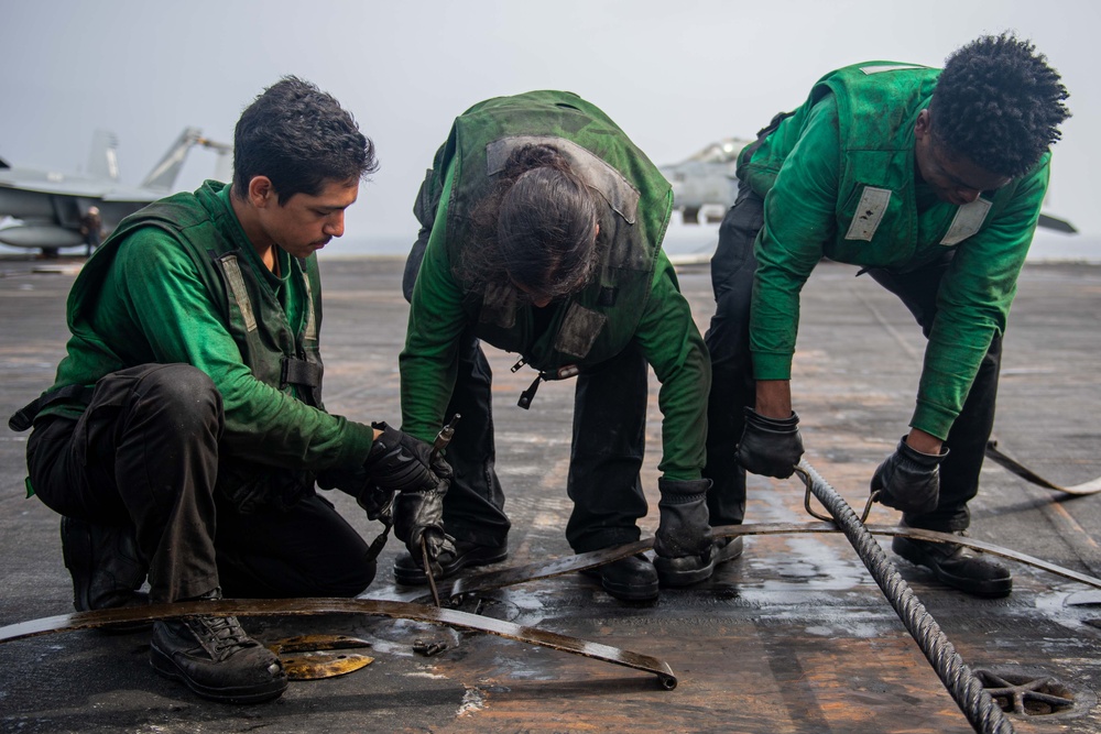 USS Theodore Roosevelt Conducts Routine Operations in the U.S. 5TH Fleet AOO