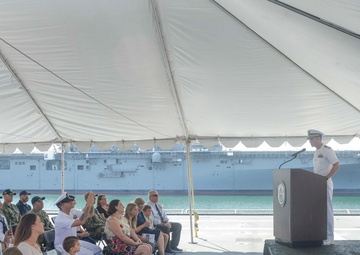 NEWS RELEASE USS Cincinnati (LCS 20) Conducts Change of Command