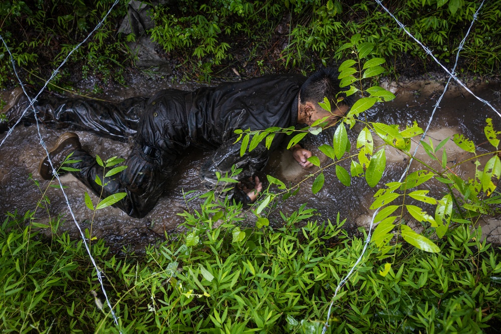 Naval Reserve Officers Training Corps Midshipmen Conduct Endurance Course