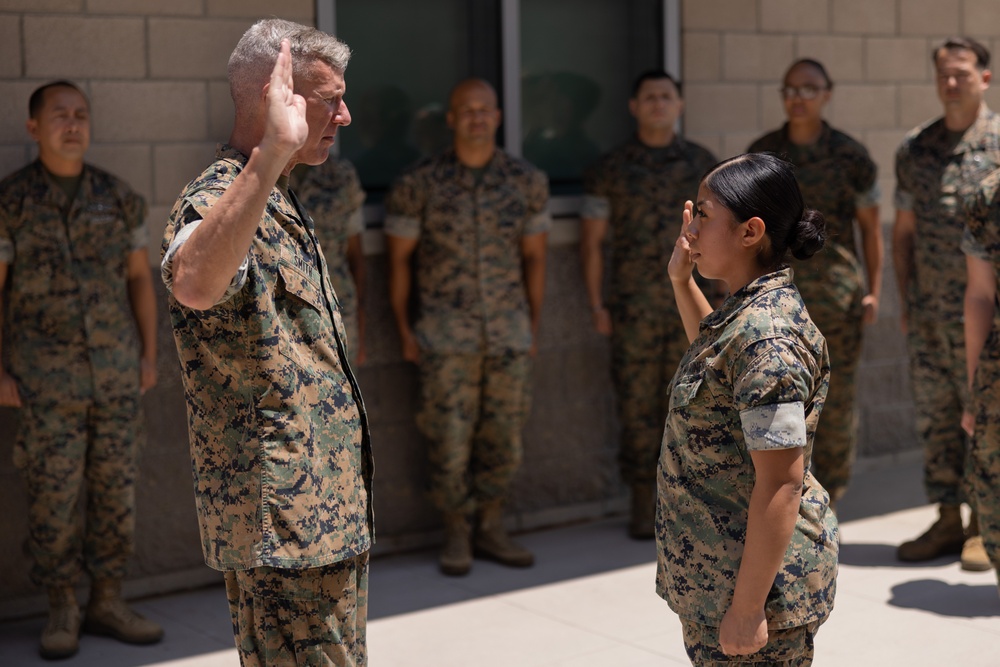 39th Commandant of the Marine Corps visits I MIG