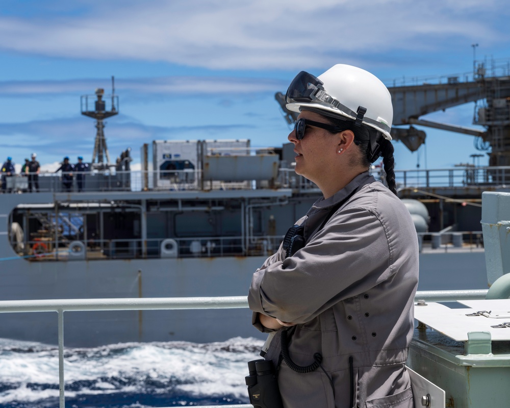Cargo transfer with His Majesty New Zealand Ship Aotearoa (A11)