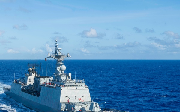 Replenishment at sea with Republic of Korea Ship (ROKS) Chungmugong Yi Sun-sin (DDH-975)
