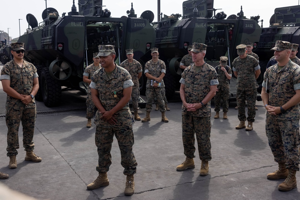 39th Commandant of the Marine Corps visits I MEF Marines