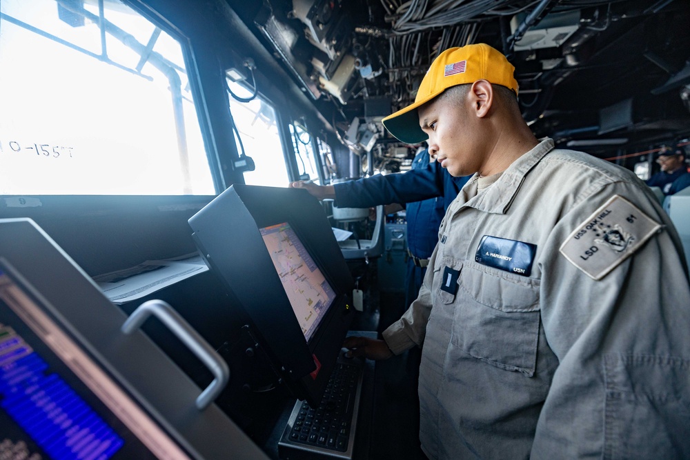 USS Oak Hill Arrives in Thessaloniki