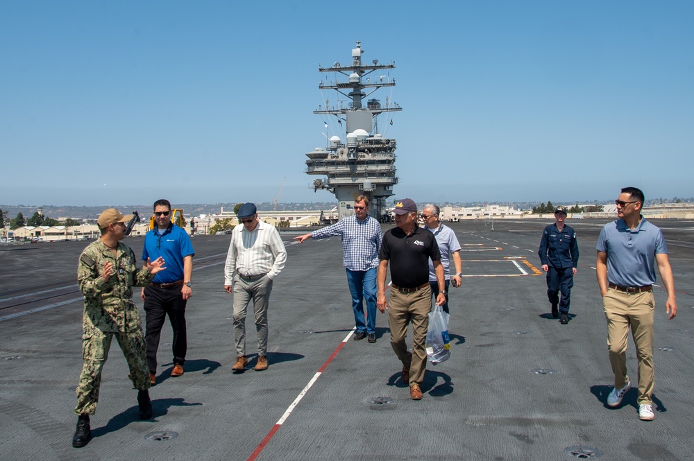 USS Ronald Reagan (CVN 76) hosts members of the University of California, Los Angeles