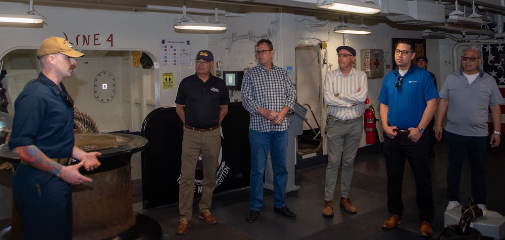 USS Ronald Reagan (CVN 76) hosts members of the University of California, Los Angeles