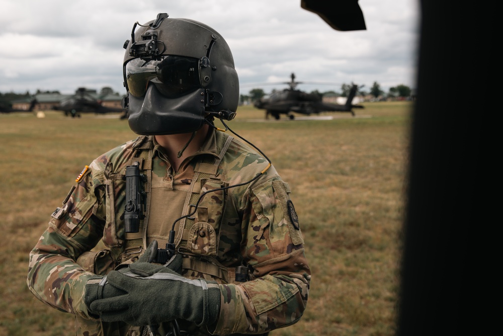 Iowa Army National Guard Black Hawk crew chief prepares for XCTC exercise