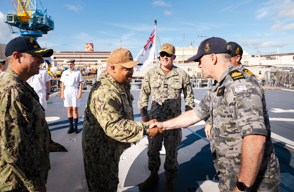 Captain Joe Ring visits HMAS Sydney