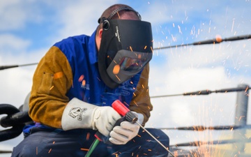 Anchor Cutting | USS Gridley (DDG 101)