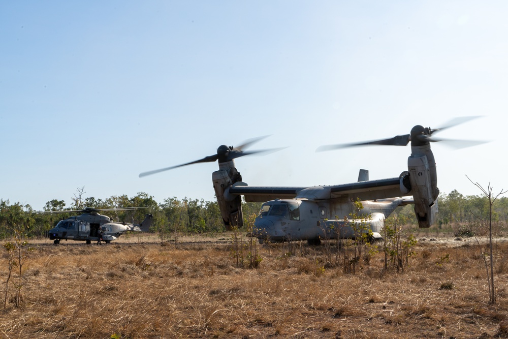 MRF-D 24.3: U.S. Marines, Italian Navy fly together during Exercise Pitch Black 24