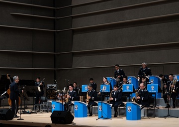 III MEF, JASDF perform a joint concert