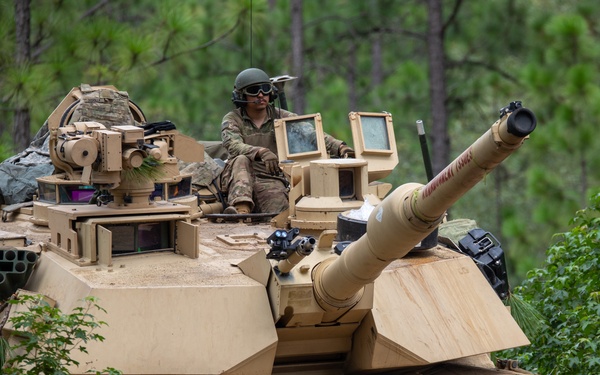 3-116th CAV M-1 Abrams dig in at JRTC 24-09