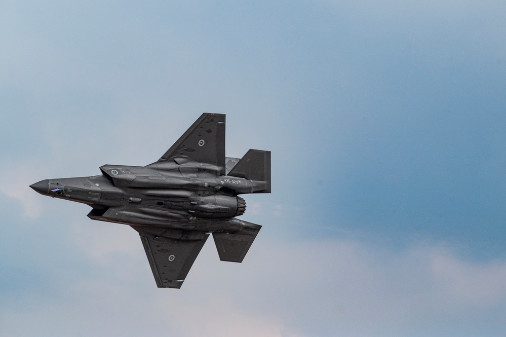 RAAF F-35s execute vertical takeoffs, low-level flying during Exercise Pitch Black 2024