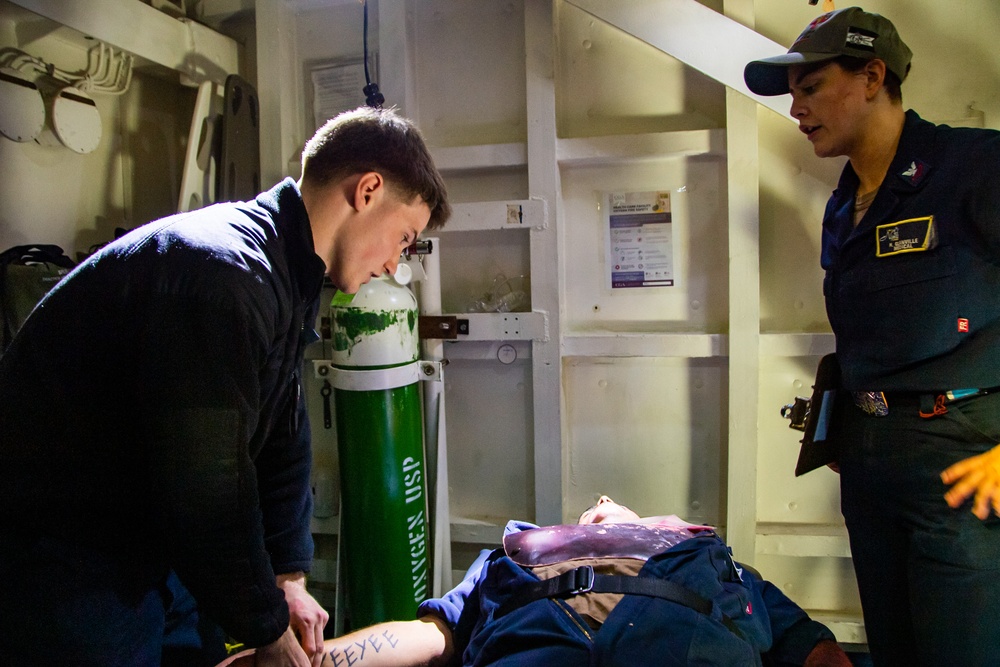 Nimitz Sailors Participate In Medical Training