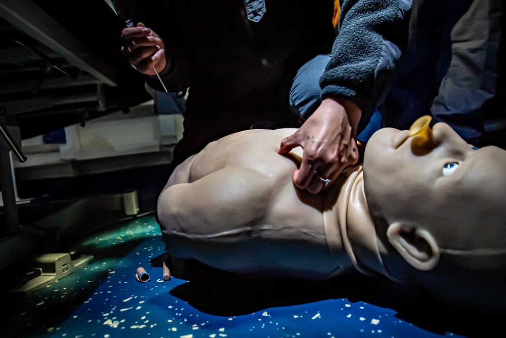 Nimitz Sailors Participate In Medical Training