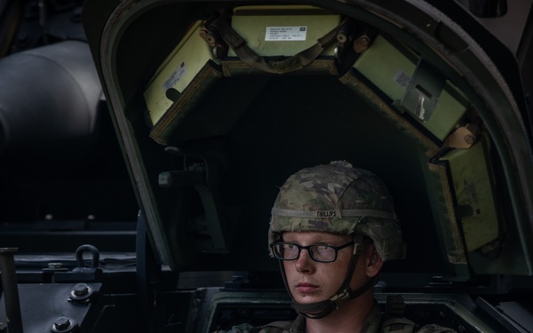 Line/Rail Loading of APS equipment (Pacific Fortitude)