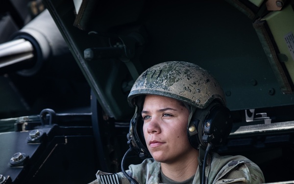 Line/Rail Loading of APS equipment (Pacific Fortitude)