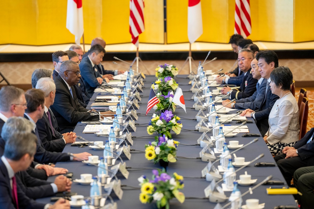 SD Meets with Japan and ROK Counterparts in Tokyo