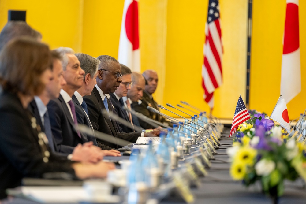 SD Meets with Japan and ROK Counterparts in Tokyo