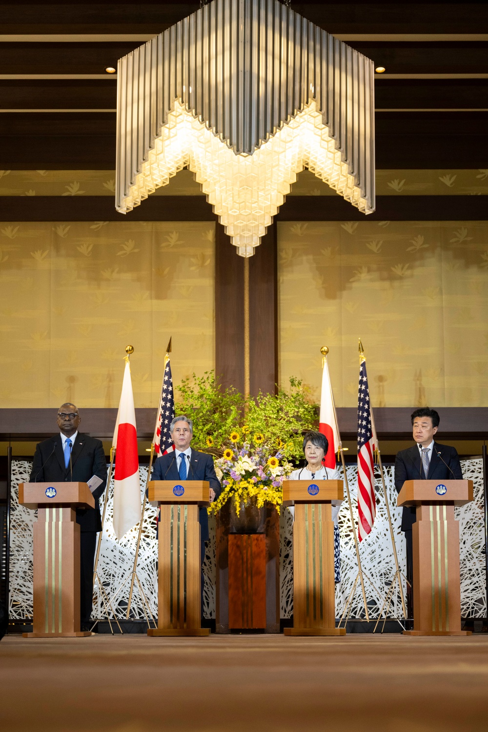 SD Meets with Japan and ROK Counterparts in Tokyo