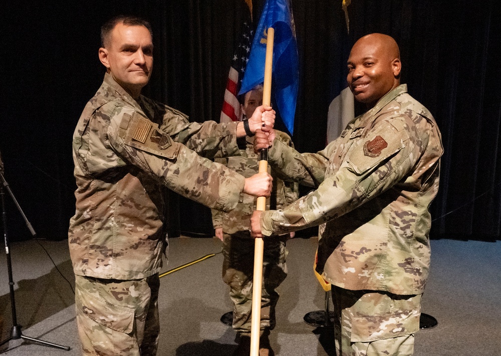 New command chief brings Texans iconic energy