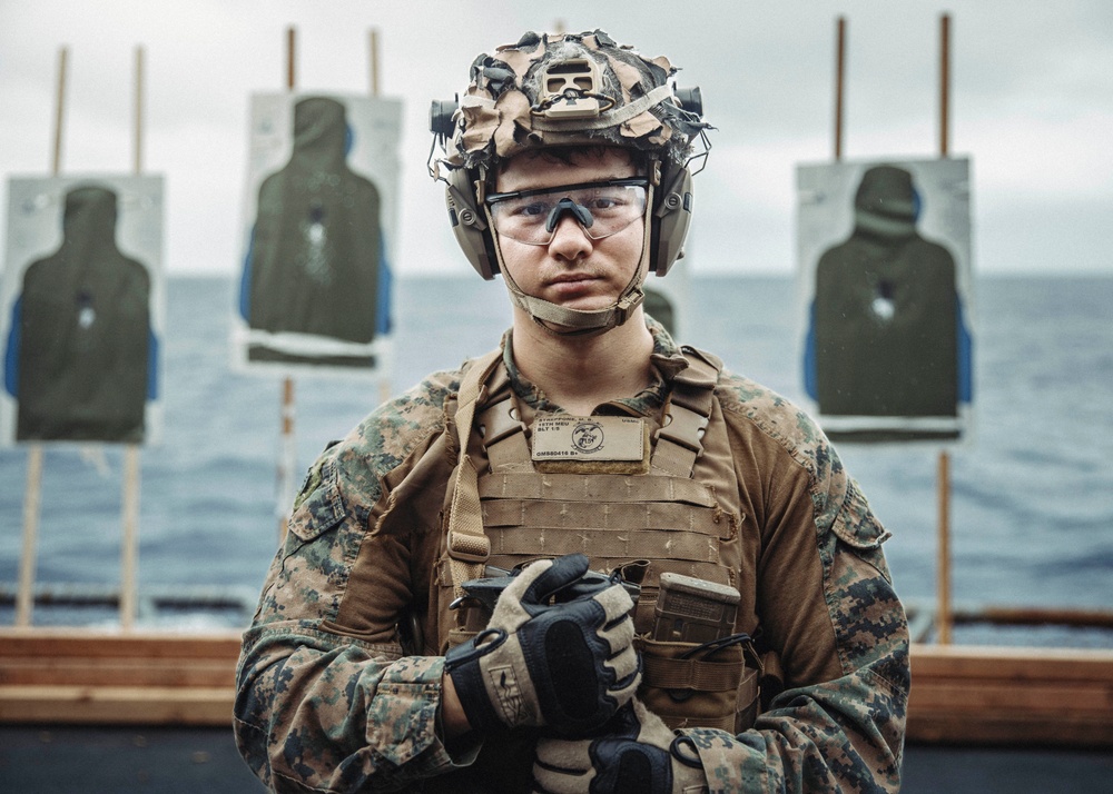 Charlie Battery Conducts Deck Shoot Aboard USS Boxer