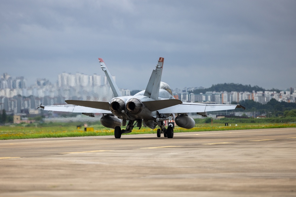 Marine Flight Operations in Korea | VMFA (AW)-224 Indo-Pacific Training