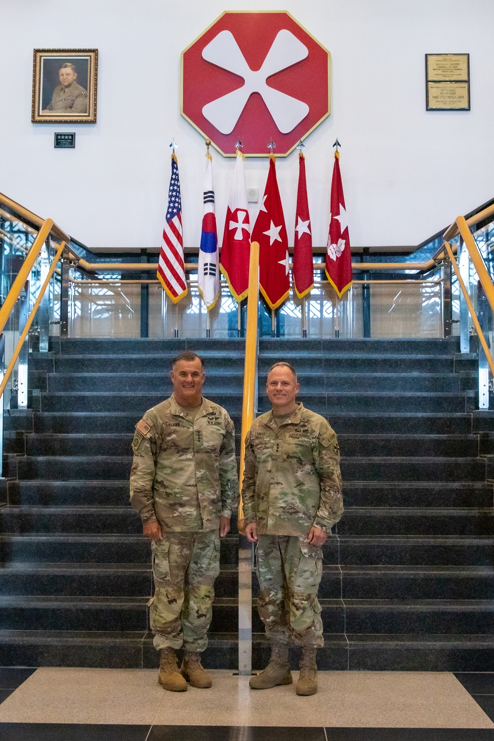 General Flynn Visits Eighth Army Leadership