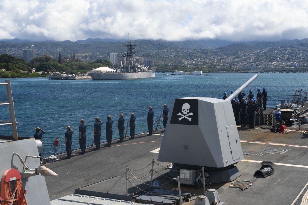 USS Kidd (DDG 100) Renders Honors to USS Arizona Memorial