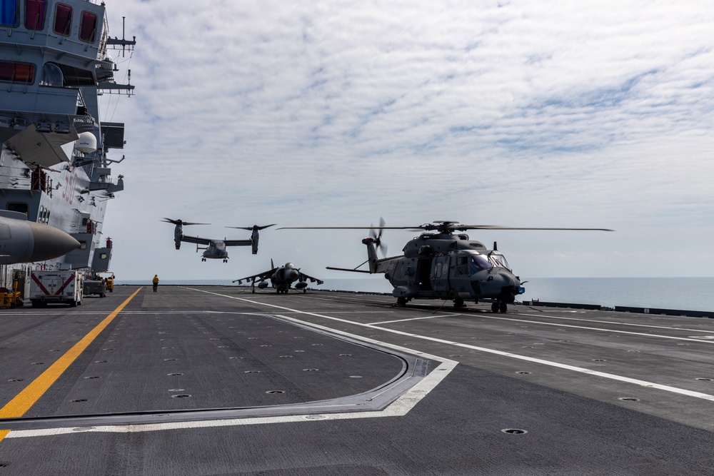 MRF-D 24.3: VMM-268 (Rein.) Marines conduct deck landing qualifications aboard Italian aircraft carrier ITS Cavour during Exercise Pitch Black 24