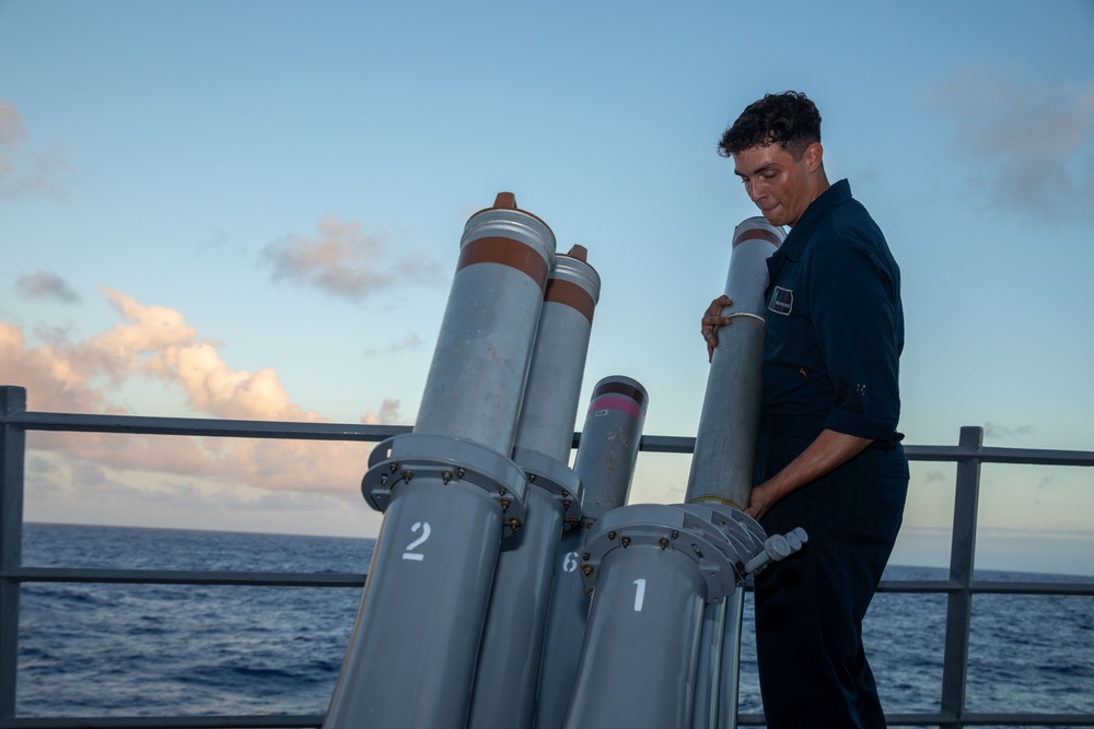 O’Kane Sailor loads decoy launching system
