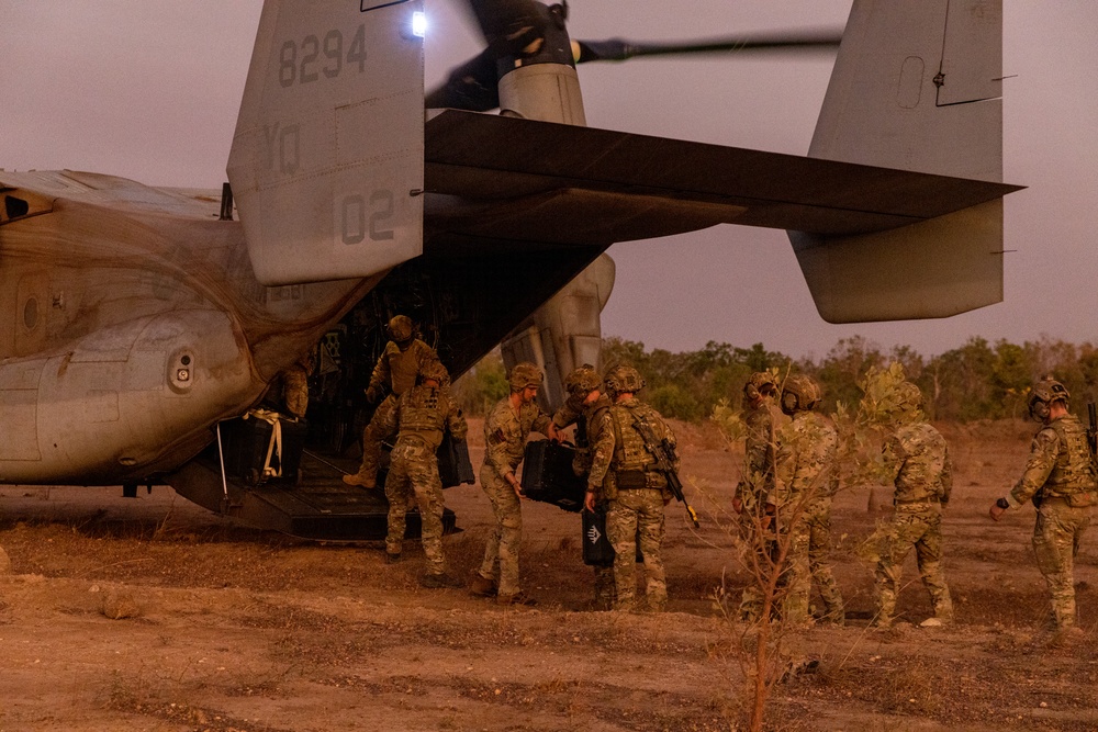 MRF-D 24.3: Royal Marine Commandos insert via MV-22B Ospreys during Exercise Predator’s Run 24