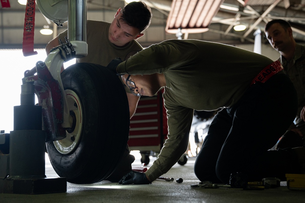 Lakenheath crew chiefs demonstrate response capabilities at local competition