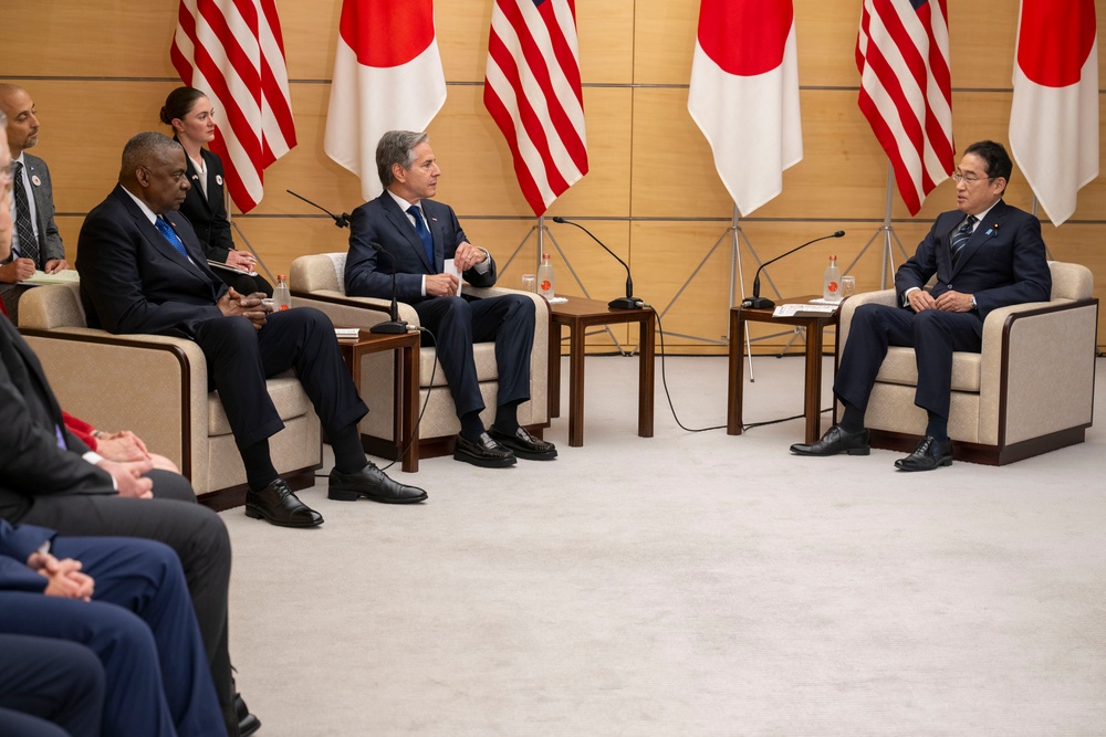 SD Meets with Japanese Minister of Defense and Prime Minister in Tokyo