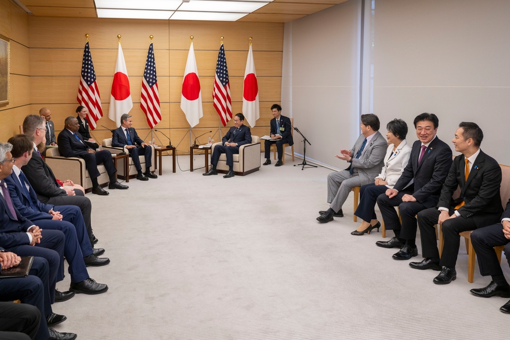 SD Meets with Japanese Minister of Defense and Prime Minister in Tokyo