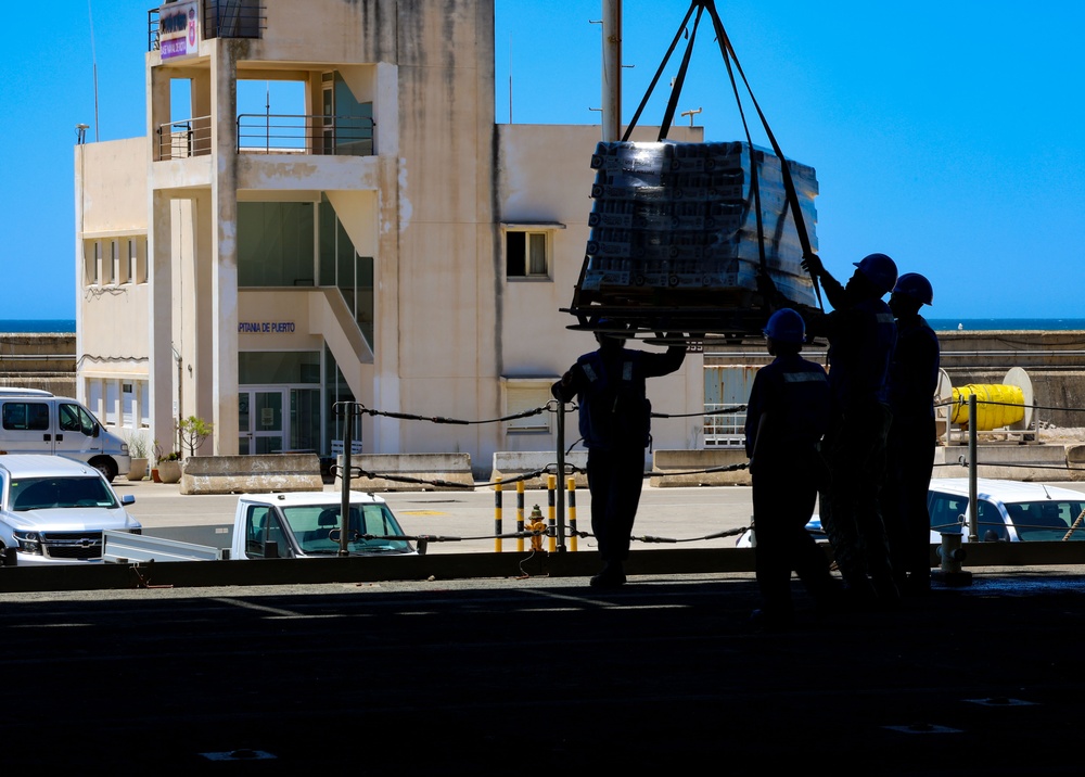 USS Hershel &quot;Woody&quot; Williams Gets Underway