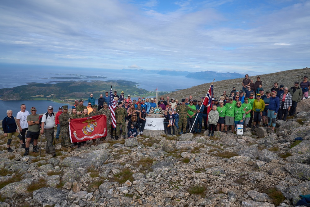 U.S. Marines and Norwegian service members conduct commemorative hike on Grytoya Island